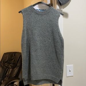 Sleeveless sweater